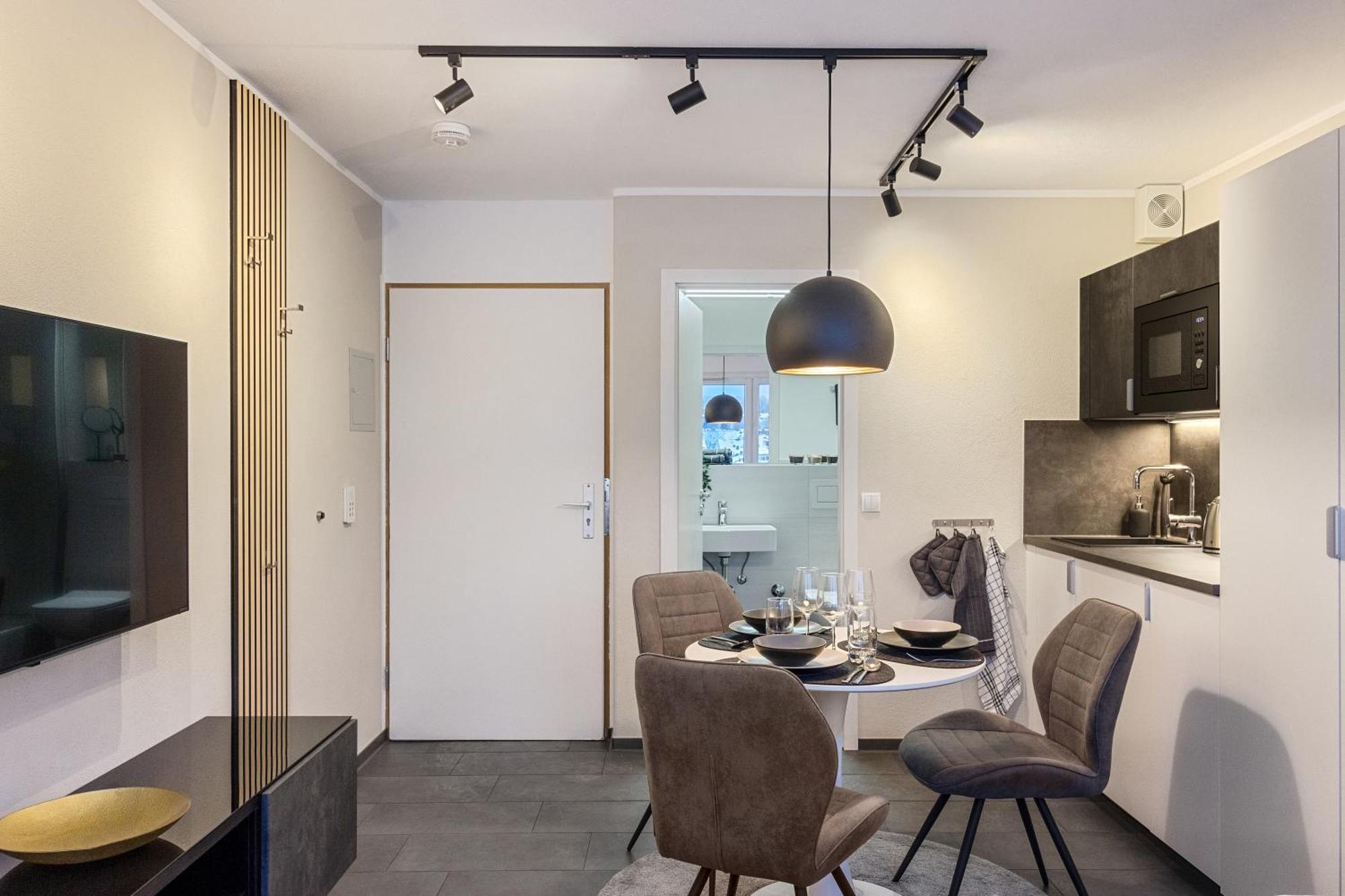 Appartement Fuer 1-2 - Wlan - Parkplatz - Homeoffice Kaiserslautern Buitenkant foto